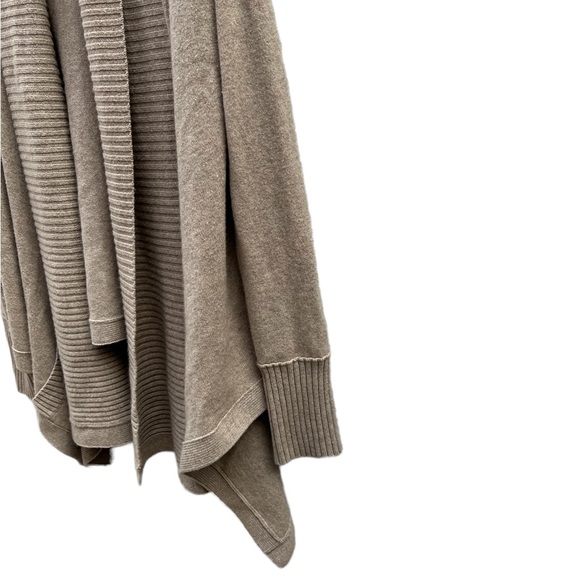 Club Monaco Italian Cashmere Open Front Cardigan in Oatmeal Size Medium - Picture 4 of 13